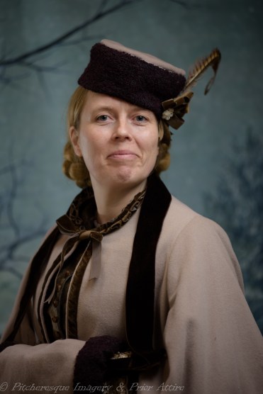 Karen and Well Outfits - January 06, 2016 - 24